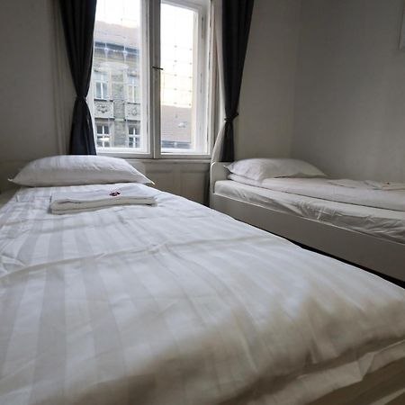 Budapest Pest-Port Apartment 4 Rooms For 16 Person Eksteriør billede