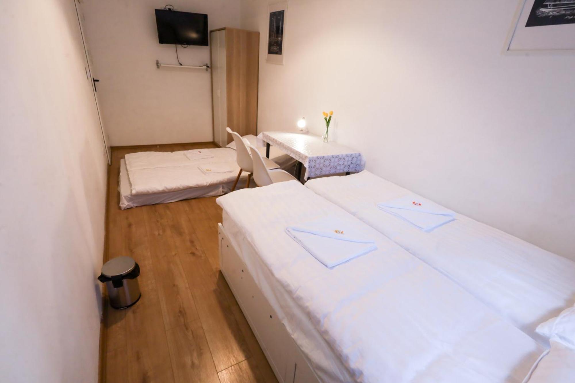 Budapest Pest-Port Apartment 4 Rooms For 16 Person Eksteriør billede